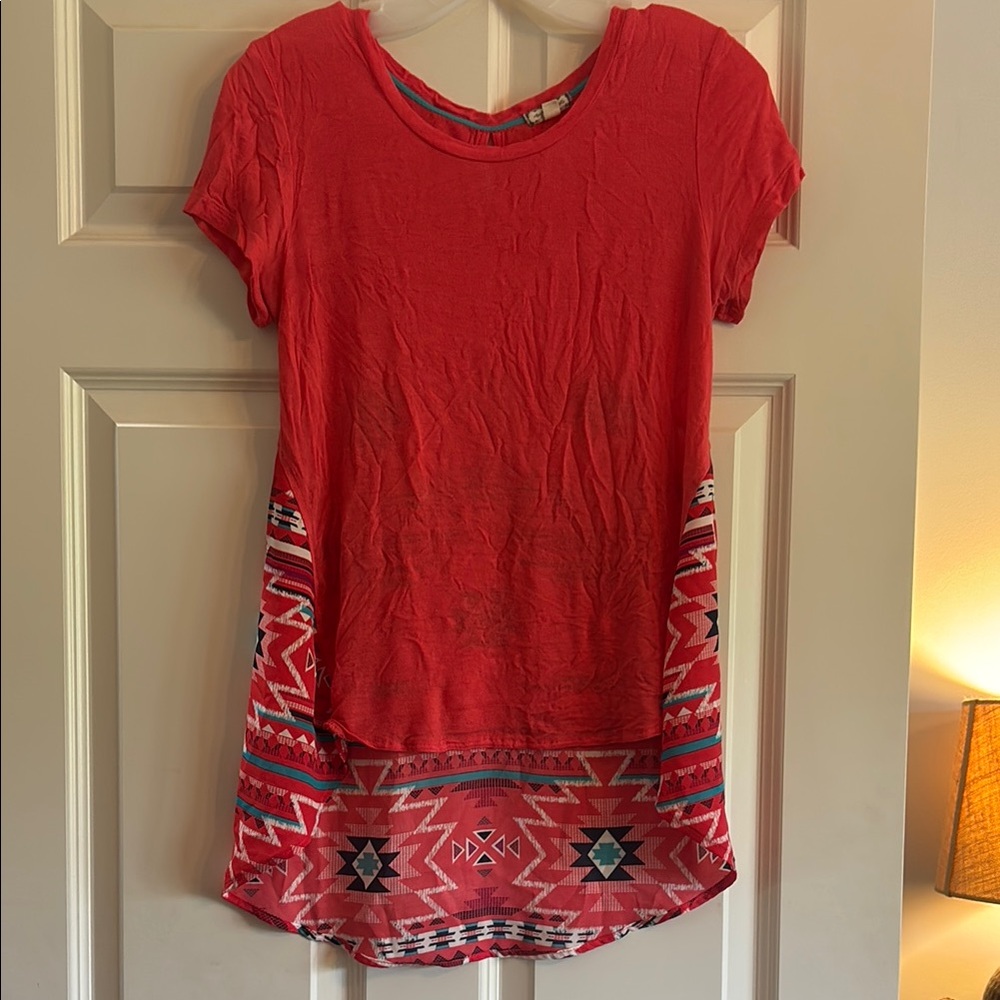 Eyeshadow Coral Top with Aztec print